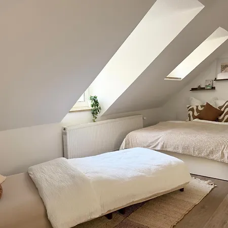 Urban Retreat - & Free Parking