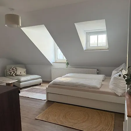 Urban Retreat - & Free Parking