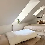 Urban Retreat - & Free Parking